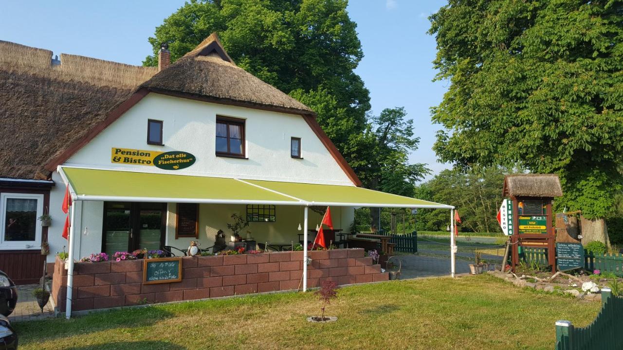 Отель Pension Und Bistro" Dat Olle Fischerhus" Ральсвик Экстерьер фото